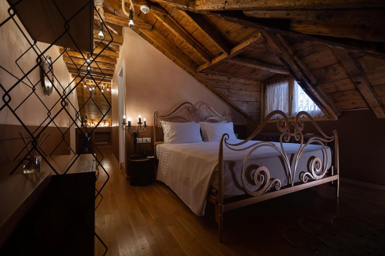 Tresor Art Boutique Hotel Korce Ngoại thất bức ảnh