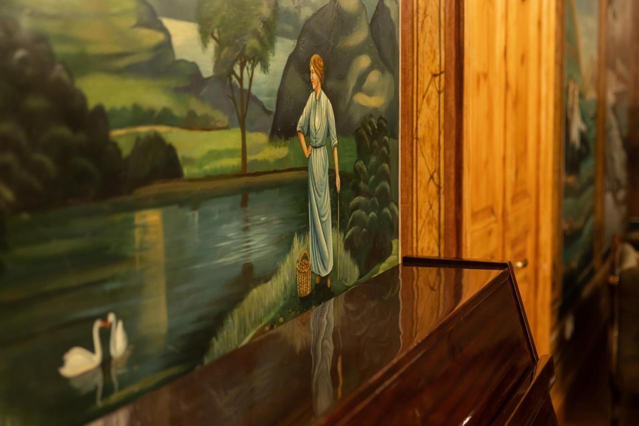 Tresor Art Boutique Hotel Korce Ngoại thất bức ảnh
