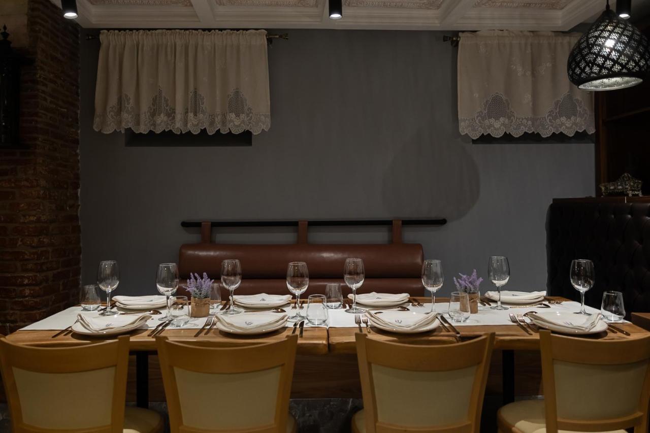 Tresor Art Boutique Hotel Korce Ngoại thất bức ảnh